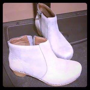 Dansko leather clog bootie 38